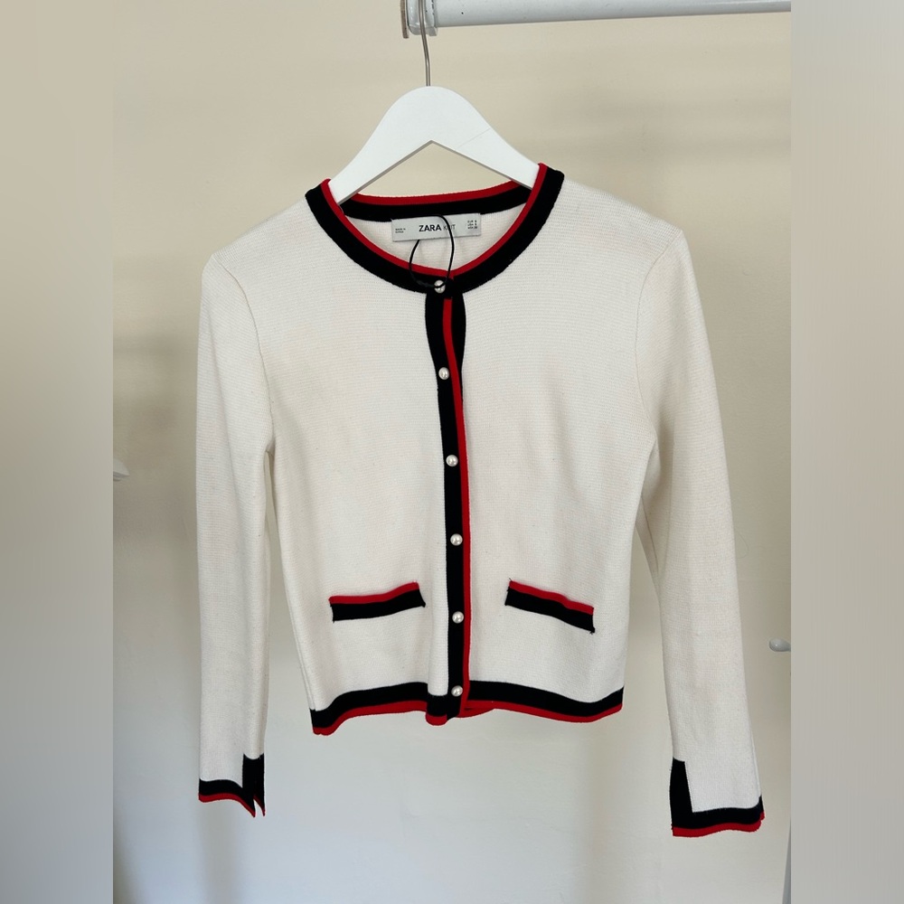 Zara White and Red Cardigan Sweater with Contrasting Trim - Picture 4 of 7